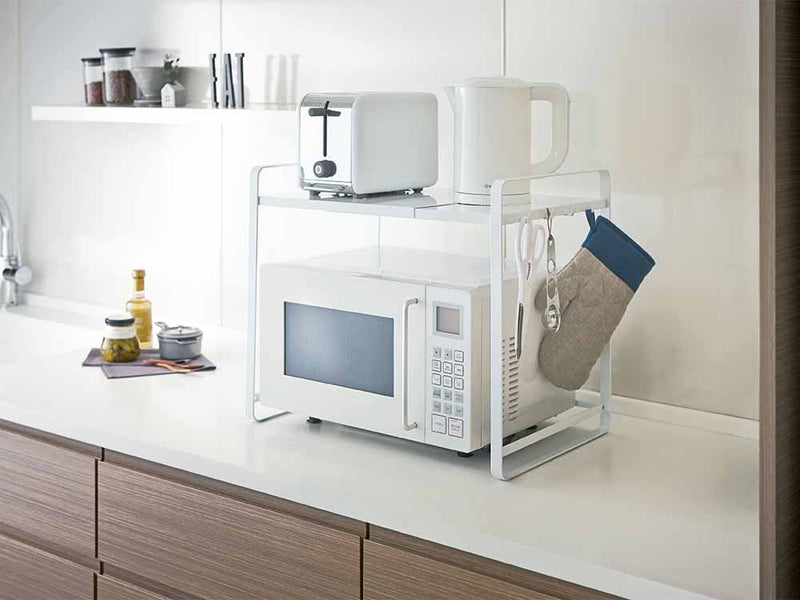 YAMAZAKI/toscaのスチール製伸縮レンジラック、幅47.5~75cmに調節可能なキッチン用家電収納ラック