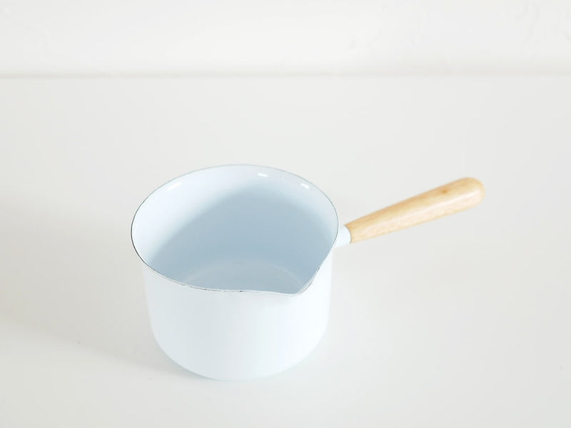 ポッシュリビングのホーロー製ミルクパン