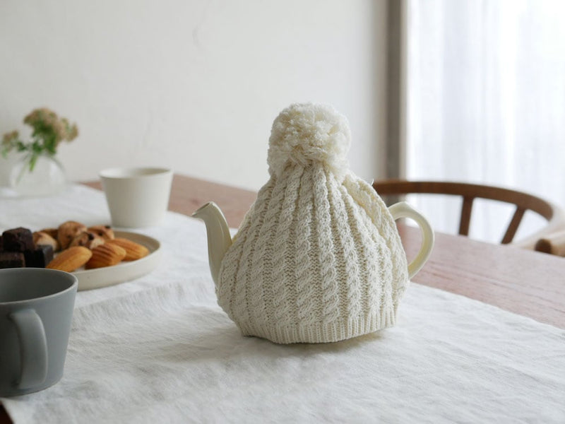 ロンドンポタリーオリジナルのコットンティーコージーとティーポット