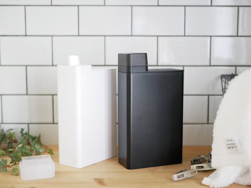 タワー製詰め替え用ランドリーボトル、約700mlのABS樹脂製プラスチックシリンダー型ソープディスペンサー。家庭用キッチンや洗面所に最適。