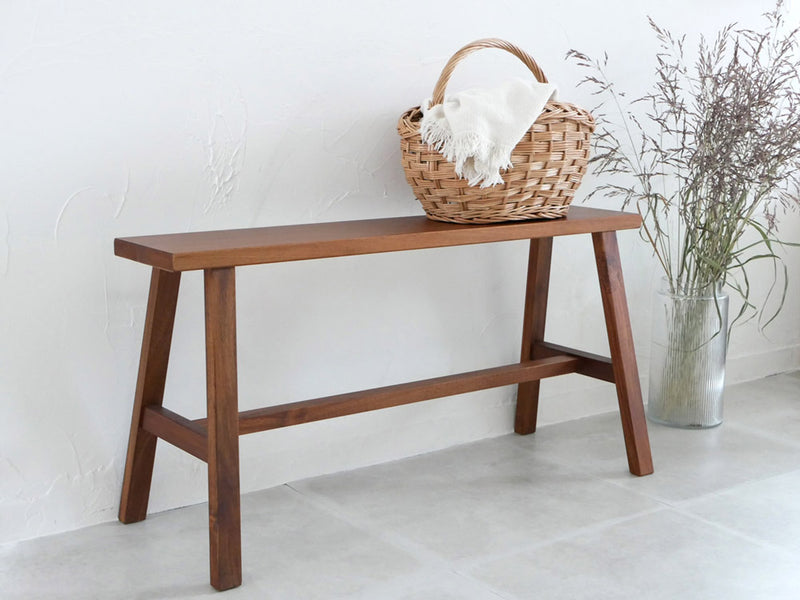 アデペシュのアカシア無垢材ベンチ