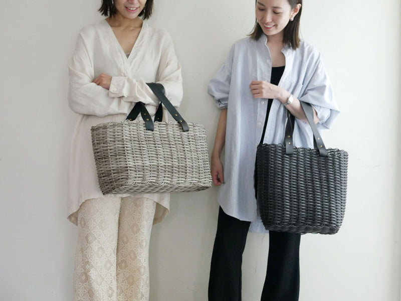 sarasa designのb2cメルカドバッグ。PP素材の横長型と縦長型の二種類が並んでいる商品画像。