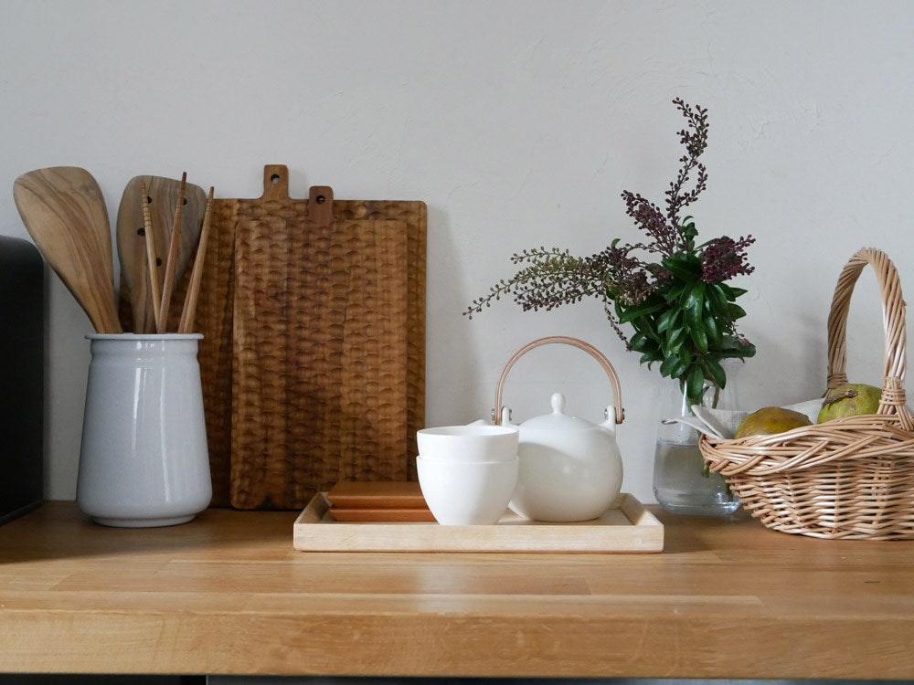 サリュー山桜菓子フォークと陶器食器のセット