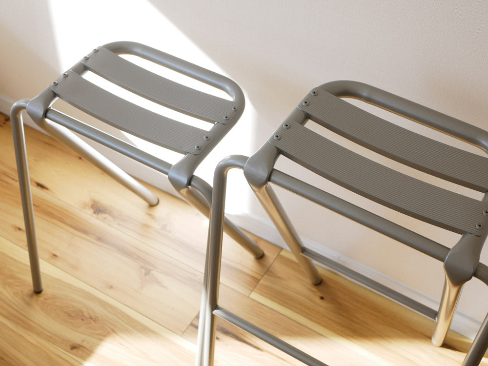 DUENDEデュエンデのシャンパン色BENTスツール