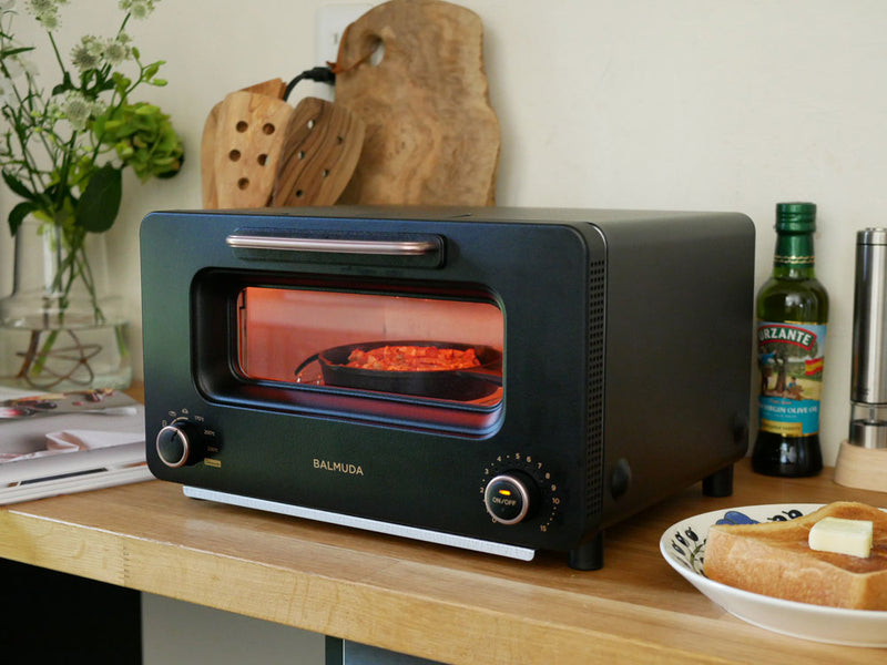 BALMUDA(バルミューダ)The Toaster Pro。スタイリッシュで高機能な家庭用トースター