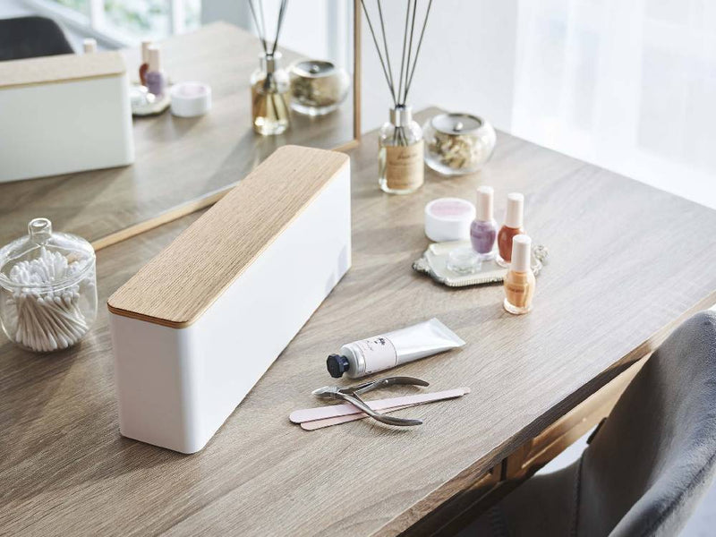 トスカ製ネイル収納ケース。天然木積層合板の蓋とPS樹脂製の容器およびトレーを備えた、幅約33cmのスタイリッシュな収納ボックス