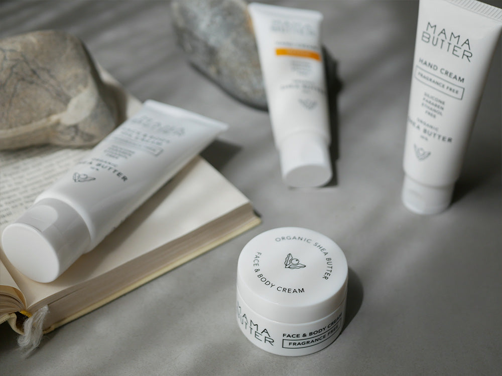 ママバターのフェイス・ボディ・ハンドクリームが並んだ製品ラインナップ画像