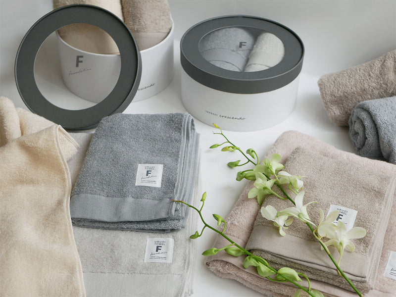 クレシェンドのニュアンスカラーが可愛い、しっとりふわふわな綿製バスタオルとフェイスタオルのギフトセット