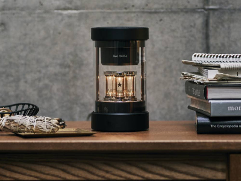 BALMUDA(バルミューダ)The Speakerの黒色スピーカー本体