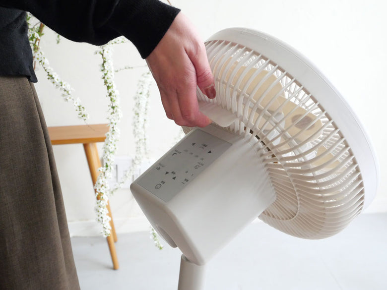 【THREE UP/スリーアップ】左右自動首振りスマート収納 DCリビングファン