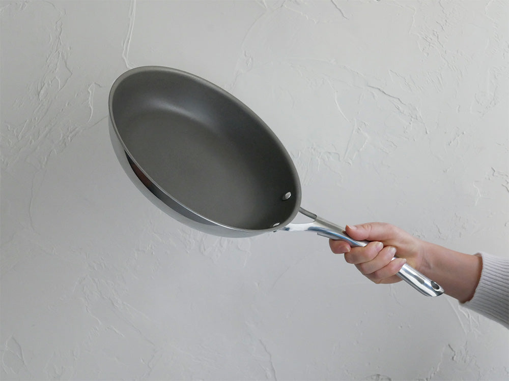 《ノベルティ付》【CORELLE/コレール】こびりつきにくい次世代フライパン＋専用ガラス蓋セット（あっちこっち水切りマット）