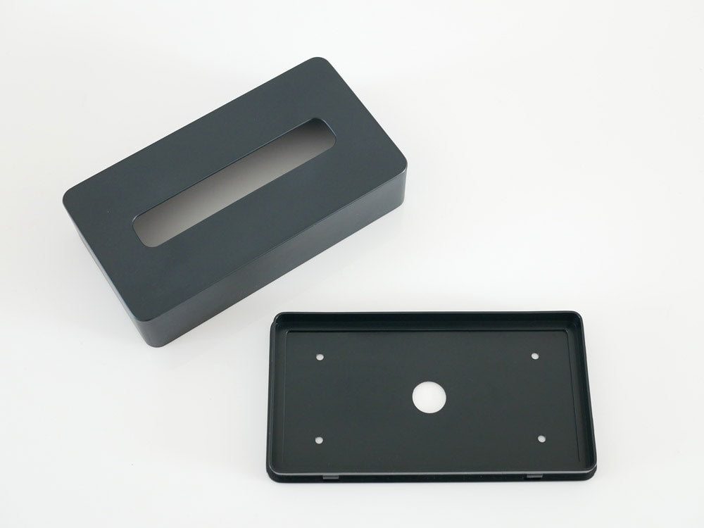 銀色のタワーコンパクトティッシュケース