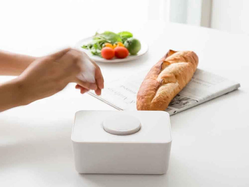 sarasa designのシリコン蓋付きウェットティッシュホルダー、ABS製でコンパクトなデザイン