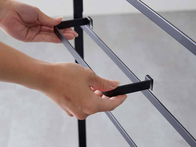 山崎タワー洗濯用品収納ワゴンのスチール製収納棚