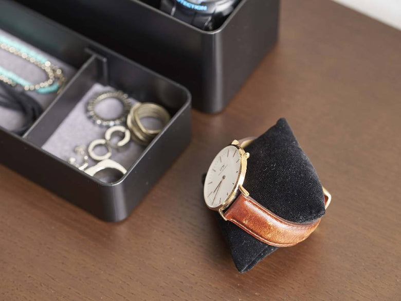 RINのナチュラル素材トレー付きスリムアクセサリー＆時計ケース