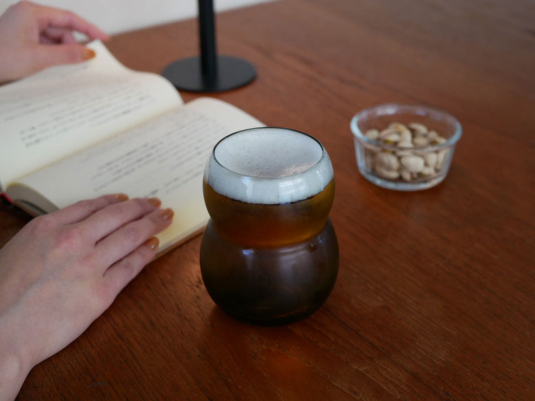 Sghrスガハラ製双円ビアカップ。高さ106mm、400ml容量のスタイリッシュなガラスビアグラス