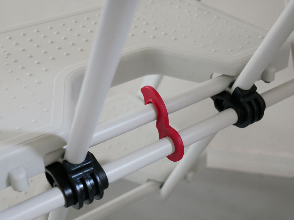 CB JAPAN製フォールディングステップの3段スチール階段