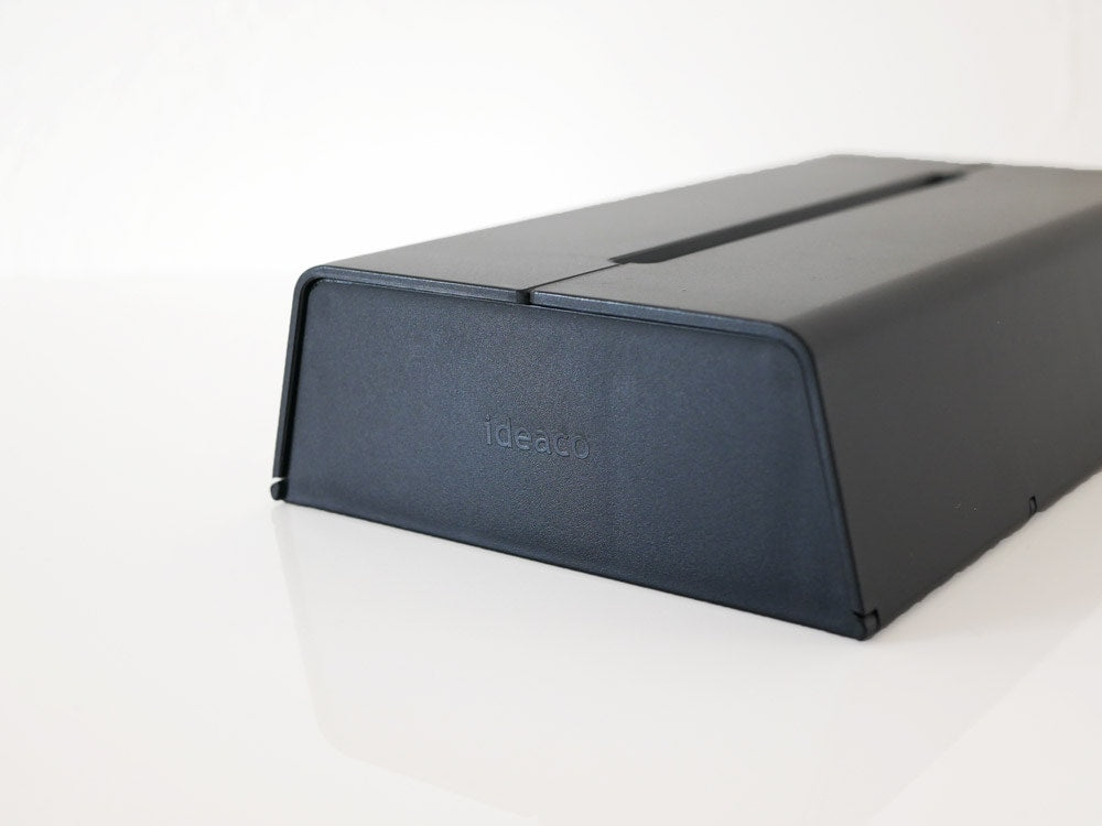 スピーカー型の銀色ティッシュケース