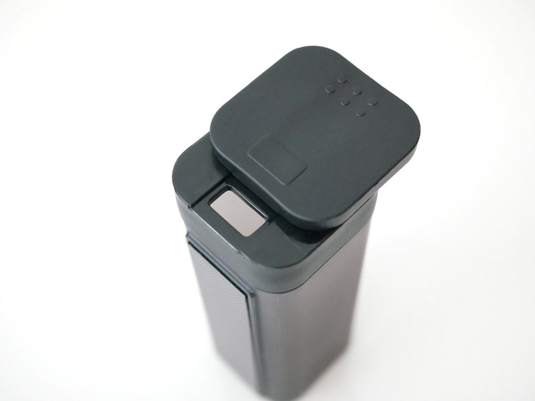 towerタワーの黒色マグネットスパイスボトル