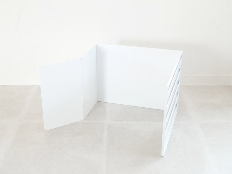 タワー伸縮レンジガードのグレー色スチール製品