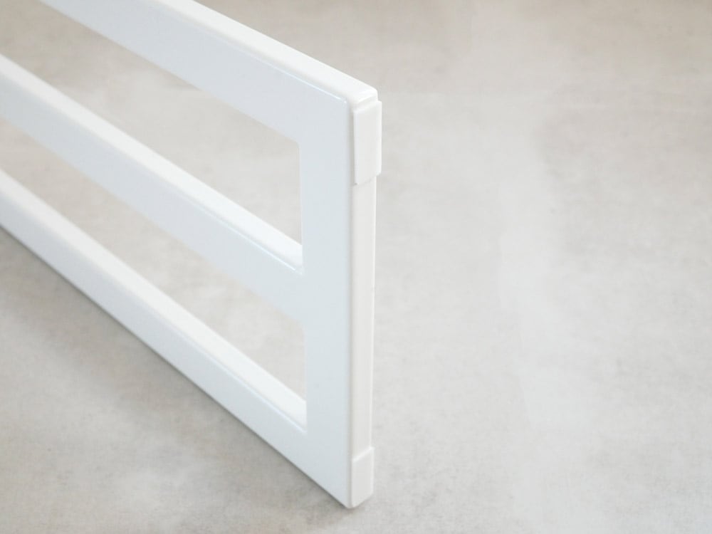 横から掛けられる3連バスタオルハンガー