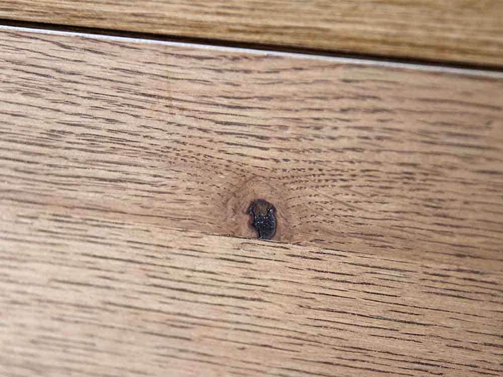 オーク突板仕上げのブラウンスマートドロワー