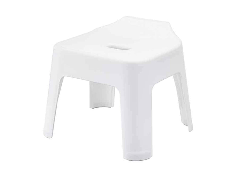 白いプラスチック製のアウトドアステップスツール