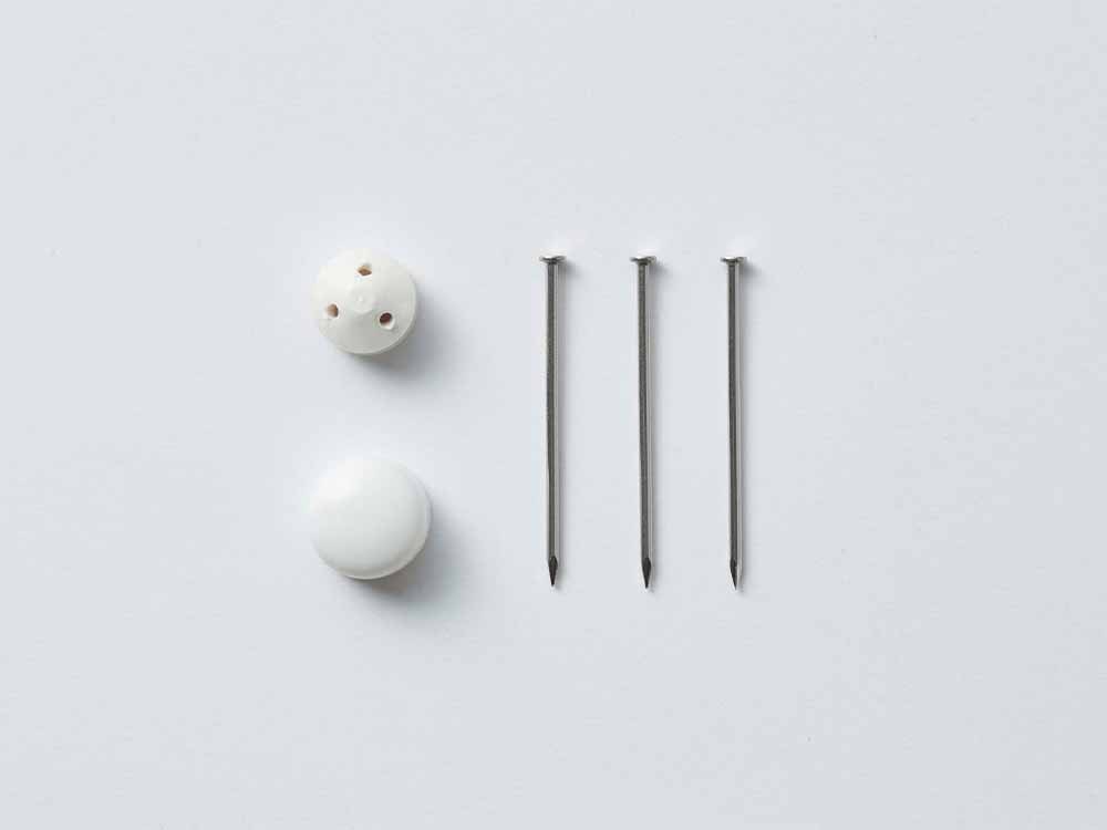 YAMAZAKI towerのシルバーウォールペーパーホルダー