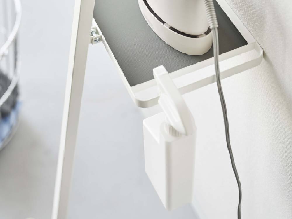 プレートの折り畳み衣類スチーマーアイロン台