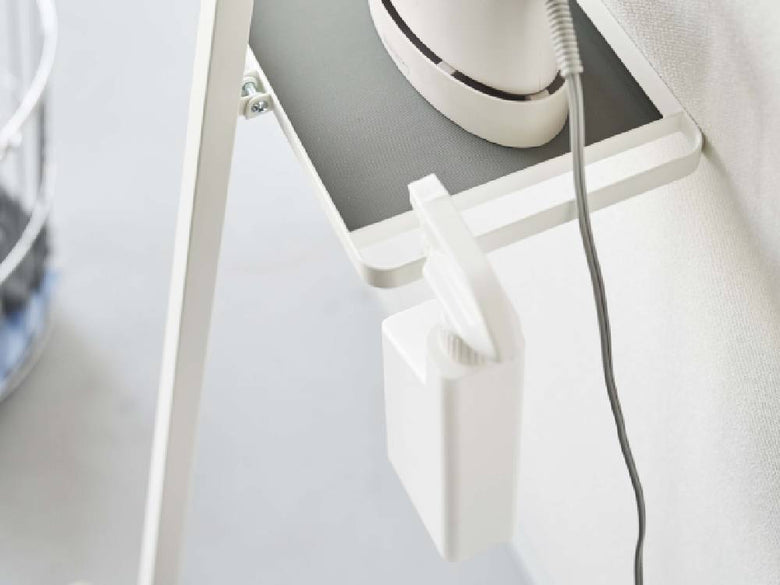 プレートの折り畳み衣類スチーマーアイロン台