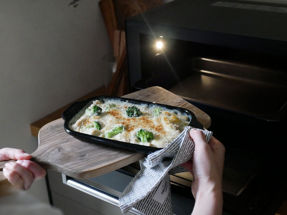 ホワイトの富士ホーロー角型天ぷら鍋と付属品