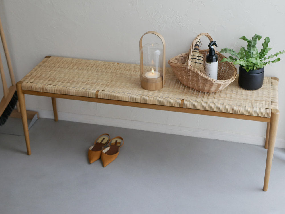 サンフラワーラタン製チークスツールの写真