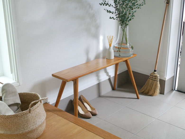 Comore Sunブランドのチーク材ベンチ