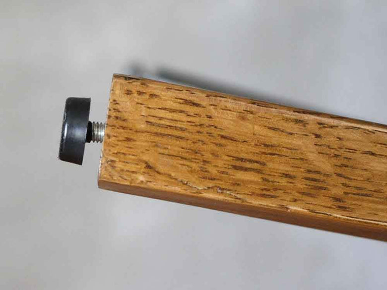 アデペシュG-knotガラステーブルのオーク無垢材とガラスのデザイン