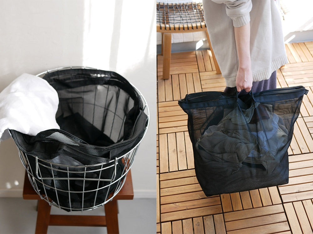 サラサデザインのランドリーネット ワイド。ポリエステルとラテックス素材で作られた洗濯物用収納バスケット。清潔感のあるデザイン。