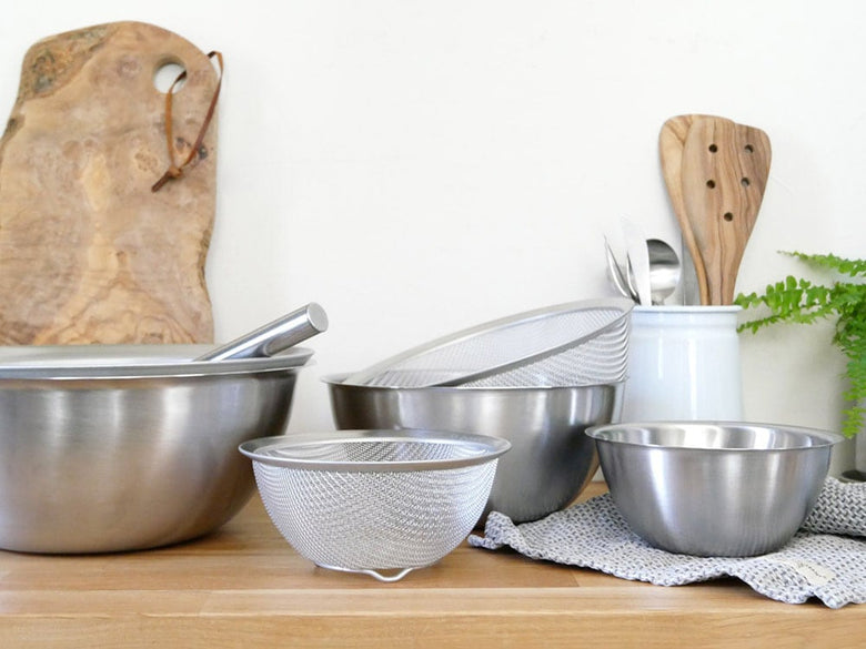 la baseブランドの18-8ステンレス製ボウル、ざる、プレートのキッチンセット