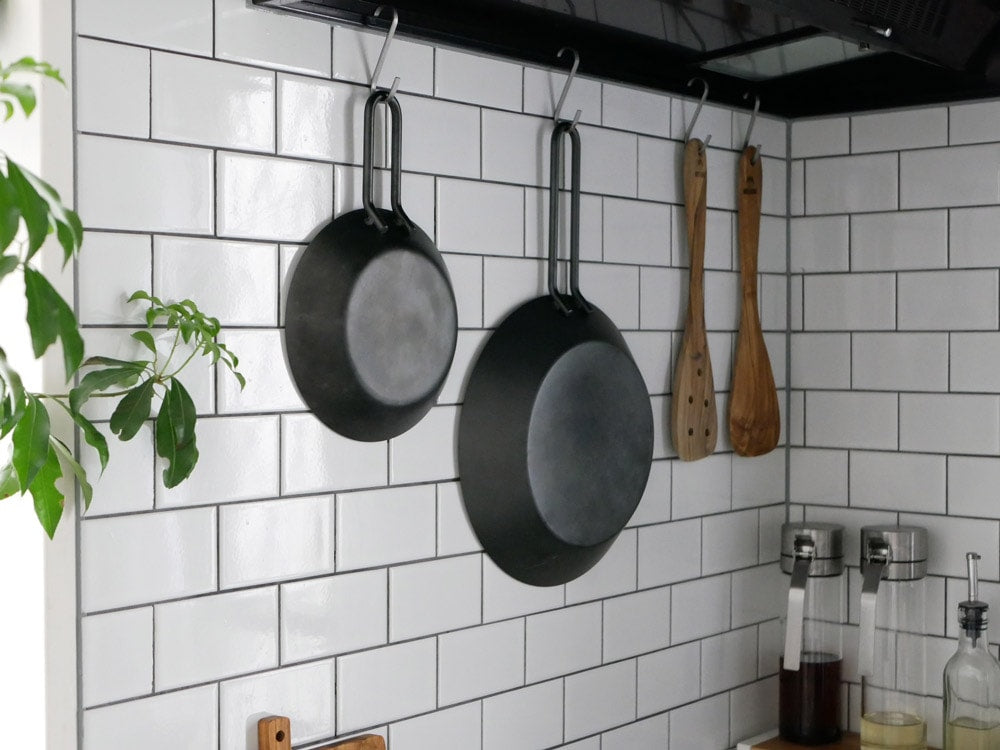 あやせものづくり研究会の鉄製フライパンを使用中