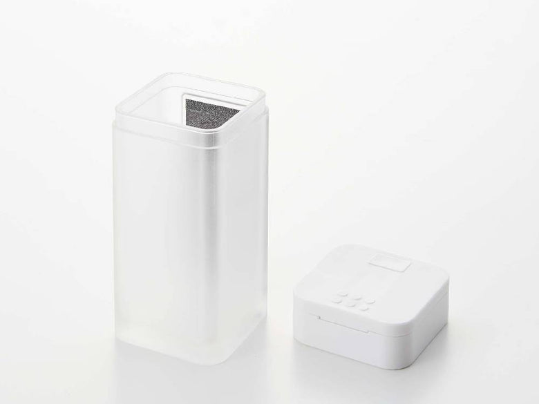 towerタワーの黒色マグネットスパイスボトル