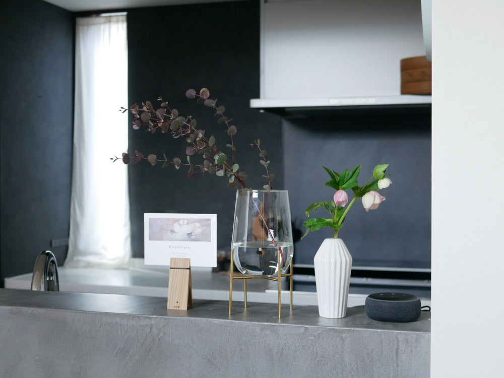 ホーンプリーズのオヴァル型リューズガラスフラワーベース