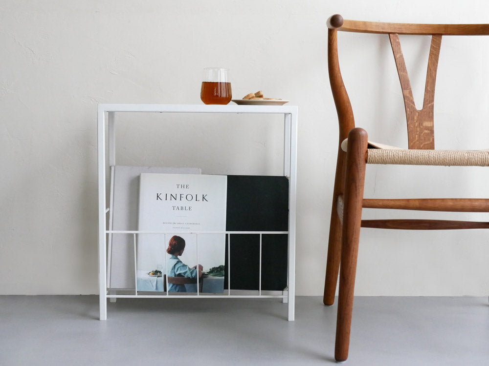 POSH LIVINGのアイアンと木製マガジンラック