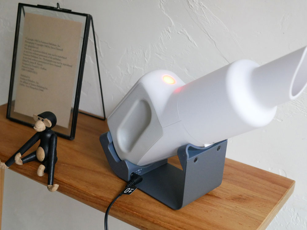 プラスマイナスゼロ ハンディクリーナー本体とスタンド