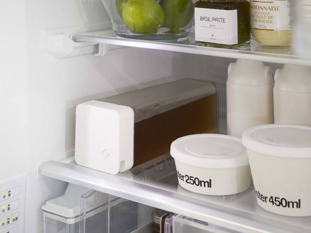 tower（タワー）の倒して置けるブラック冷水筒