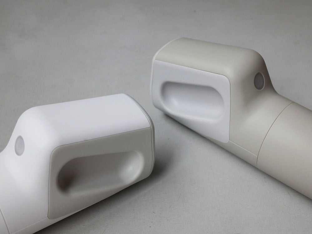 プラスマイナスゼロ ハンディクリーナー本体とスタンド