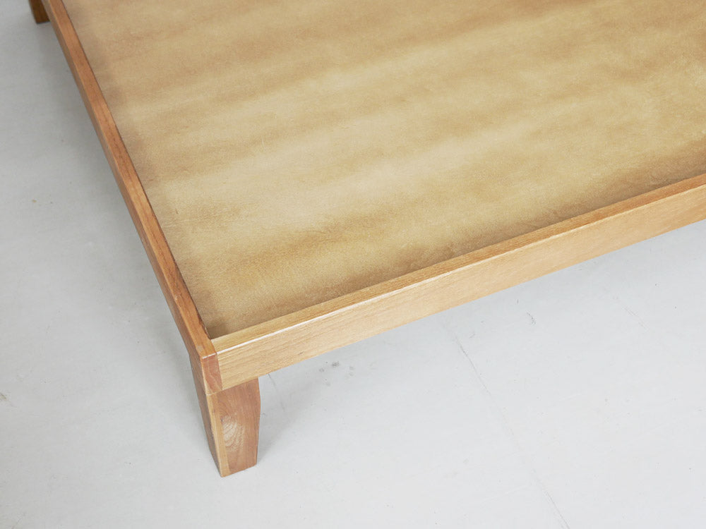 アデペシュ製ブロックマルチソファセンター