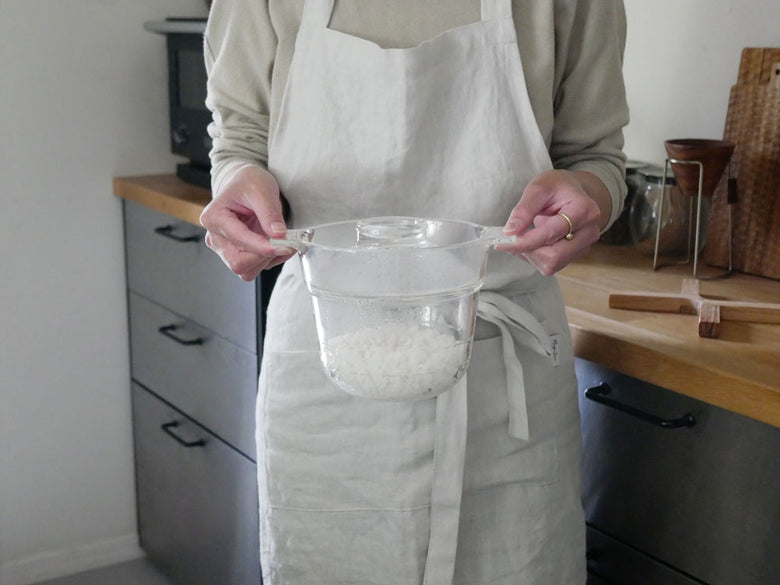 HARIO一膳屋、耐熱ガラス製で電子レンジ対応の蓋付き容器