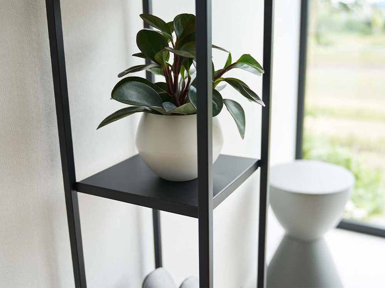 towerブランドの棚付き加湿器スタンド