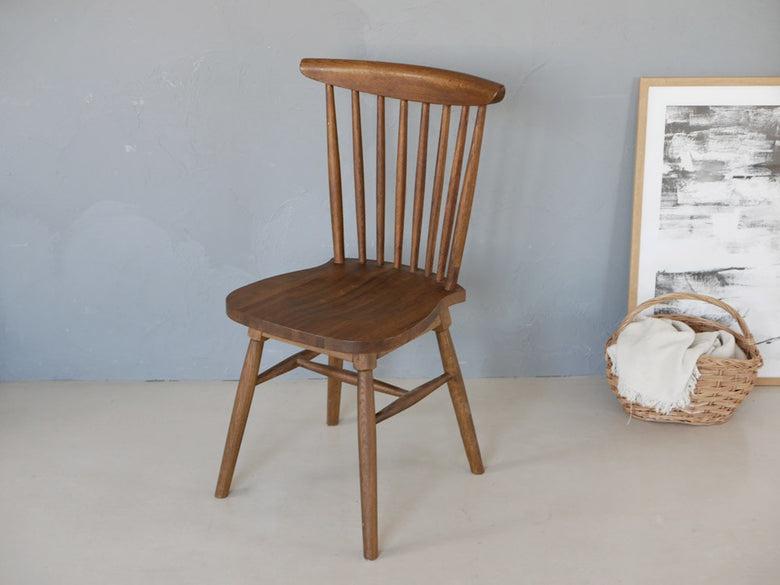 アデペシュ製ウィンザー木製チェア