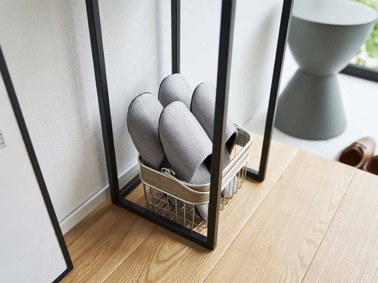 Yamazakiタワーのスチール製加湿器スタンド、竹の棚付き