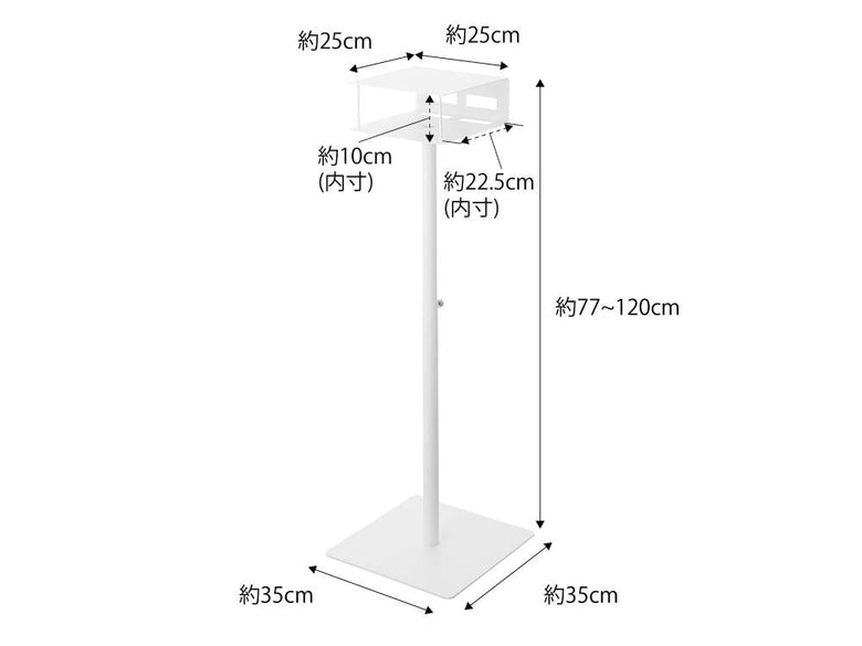 白色の折りたたみテーブルとスツール、台座、講台が配置された様子