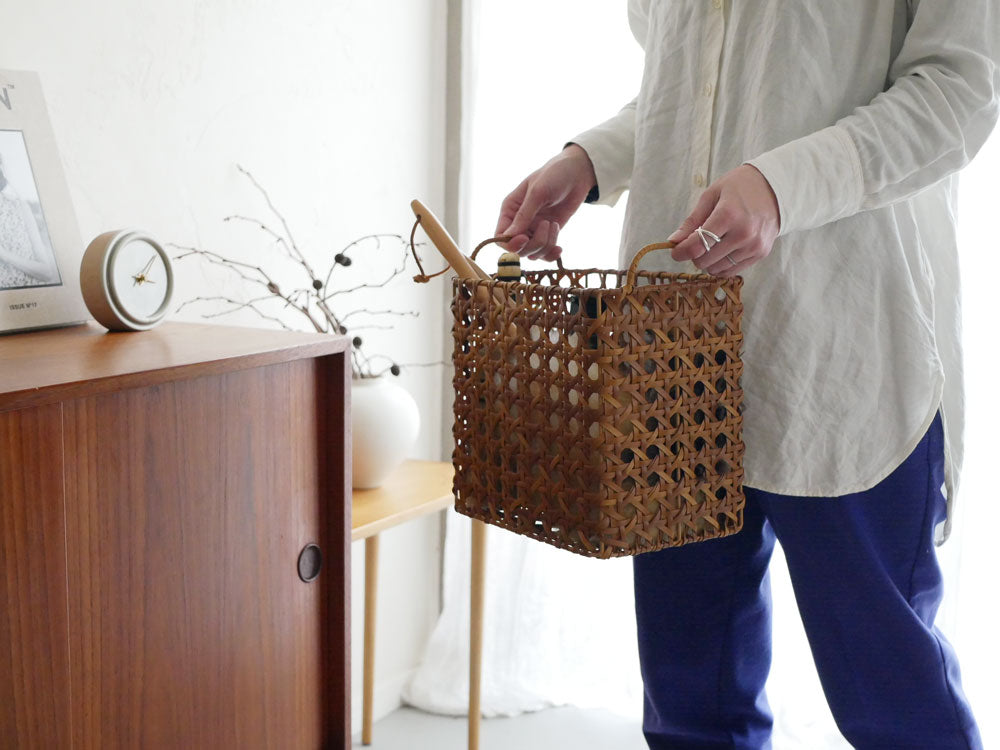 Creer/クレエのUTILE Octaキッチンストッカーバスケット。ポリプロピレンとアイアン製で、キッチン収納に最適なデザイン。